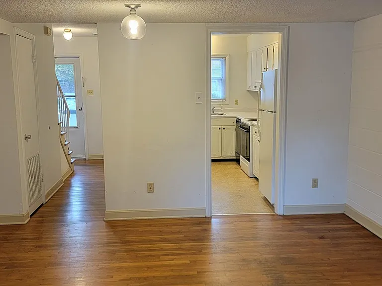 506 N Greensboro St #12 — Photo 5