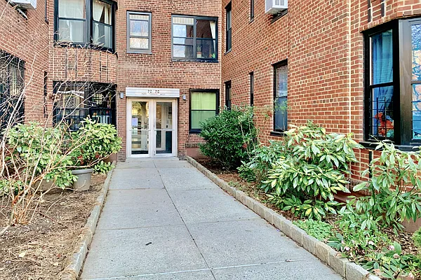 Sold by Compass | media 31