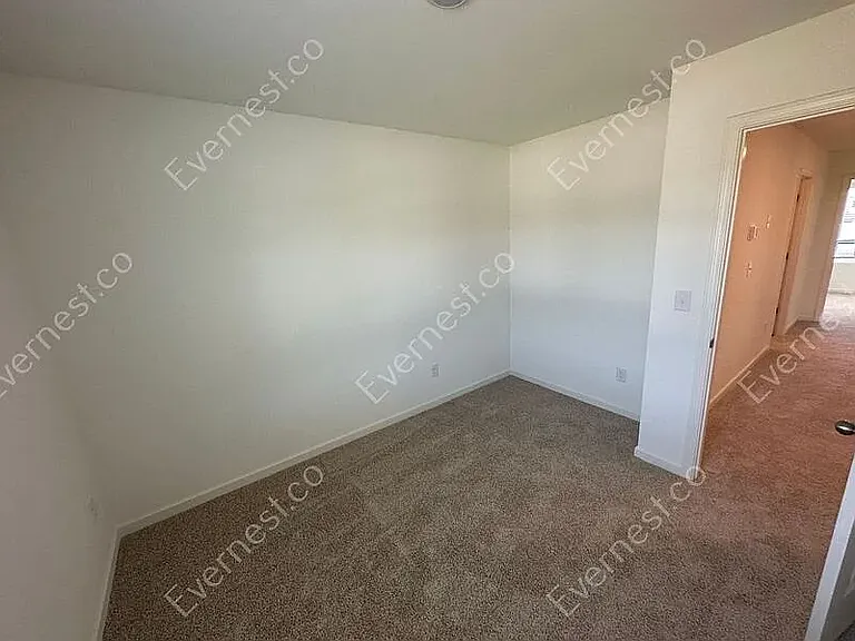 229 Chelsea Park Cir — Photo 36