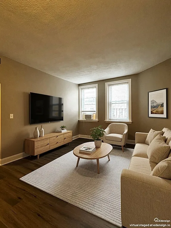 2 bed, 1.0 bath, 700 sqft, $2,850 — Photo 1