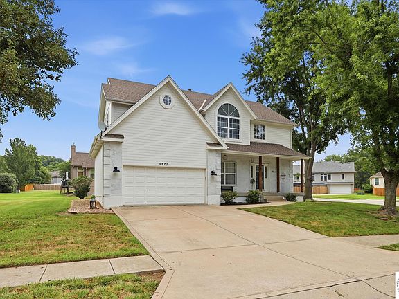 4th image of 3371 S Cochise Ave