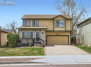 6640 Oakwood Blvd, Colorado Springs, CO 80923