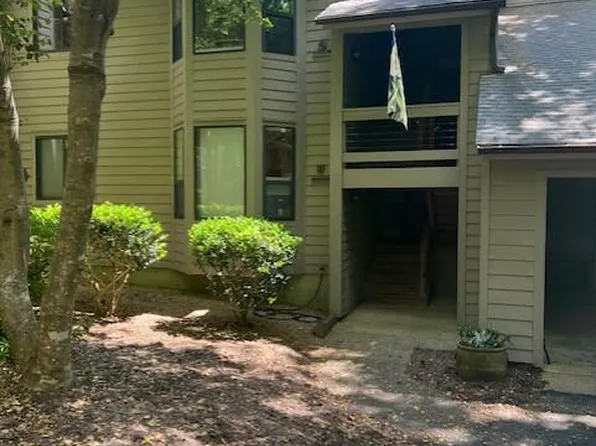 63B Mariners Point Ln, Hartfield, VA 23071