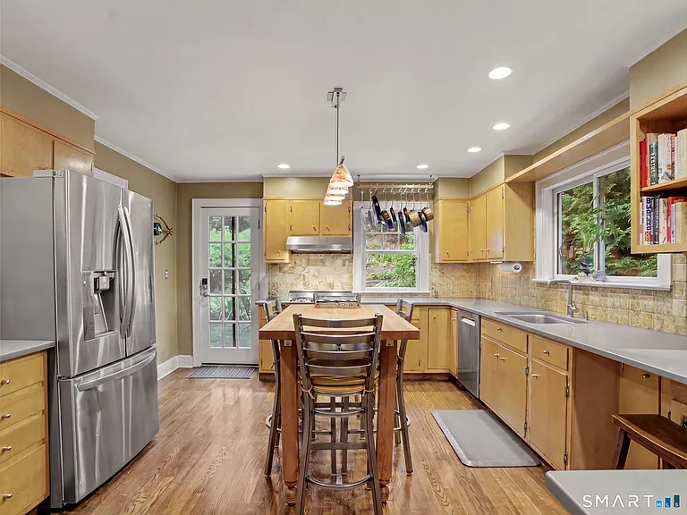46 Valleywood Rd — Photo 9