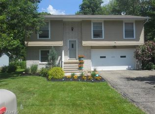 1232 Orchard Ave, Aurora, OH 44202