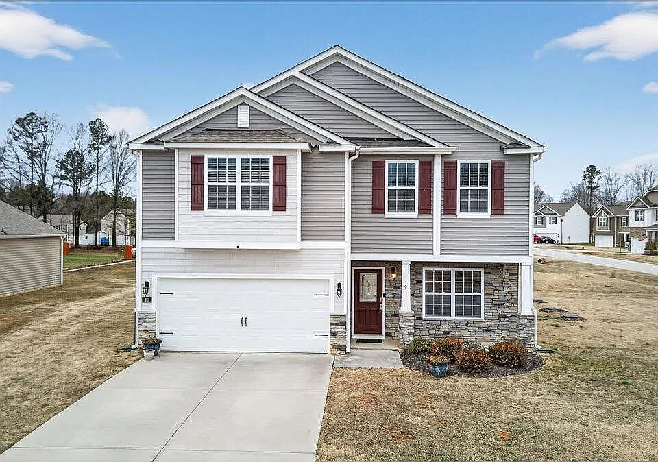 1st image of 79 Rockwater Way