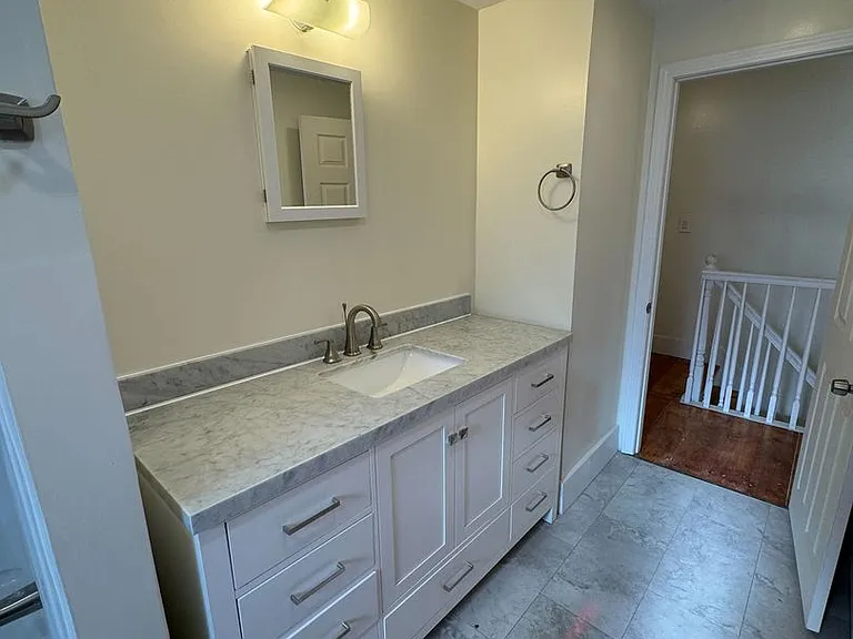 21-23 Maple St — Photo 15