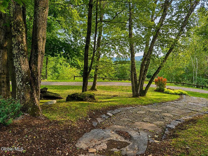 4th image of 151 Irish Lane