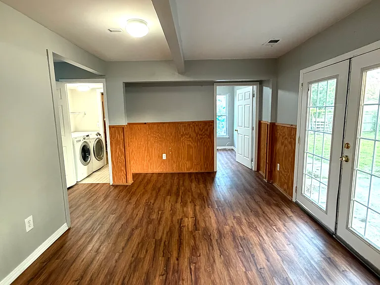 788 Maplecrest Rd — Photo 9