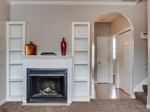 4th image of 713 Spence Enclave Ln