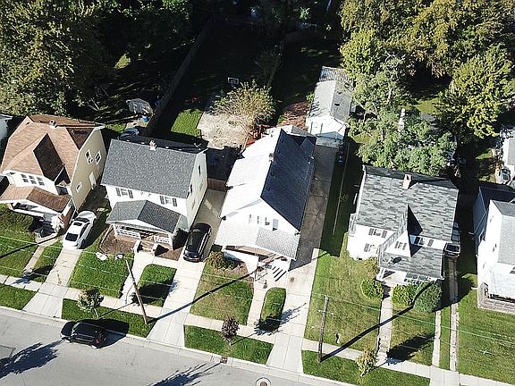 attractive neighborhood
