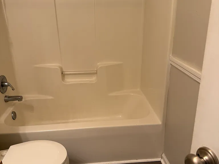 816 Westbrook Ct — Photo 13