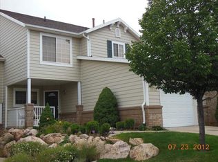 1032 E Daybreak Dr, South Ogden, UT 84403