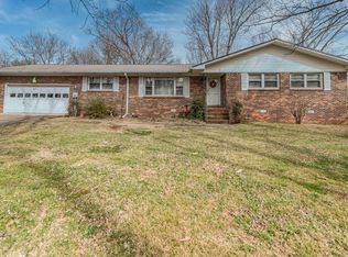 92 Greenview Dr, Winchester, TN 37398