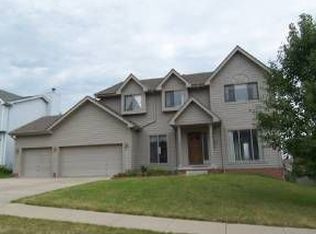 15460 Seward St, Omaha, NE 68154