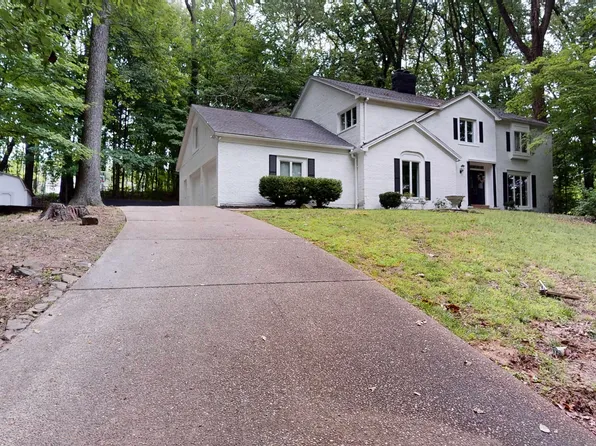 5902 Cliftmeere Dr, Newburgh, IN 47630