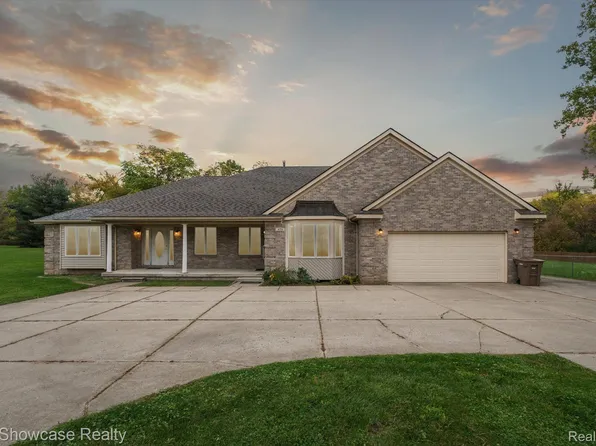 475 Upland Ave, Pontiac, MI 48340