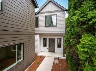 9170 N Berkeley Ave, Portland, OR 97203