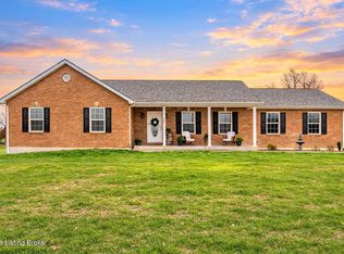 25 Hummingbird Ln, Vine Grove, KY 40175
