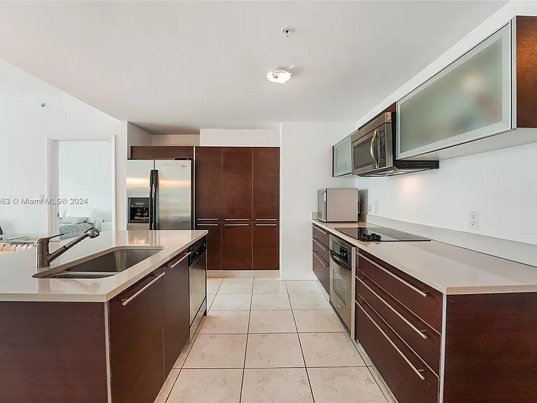 1900 N Bayshore Dr #3904 — Photo 3