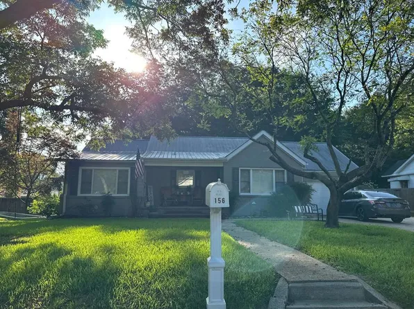 156 N Montgomery St, Pontotoc, MS 38863
