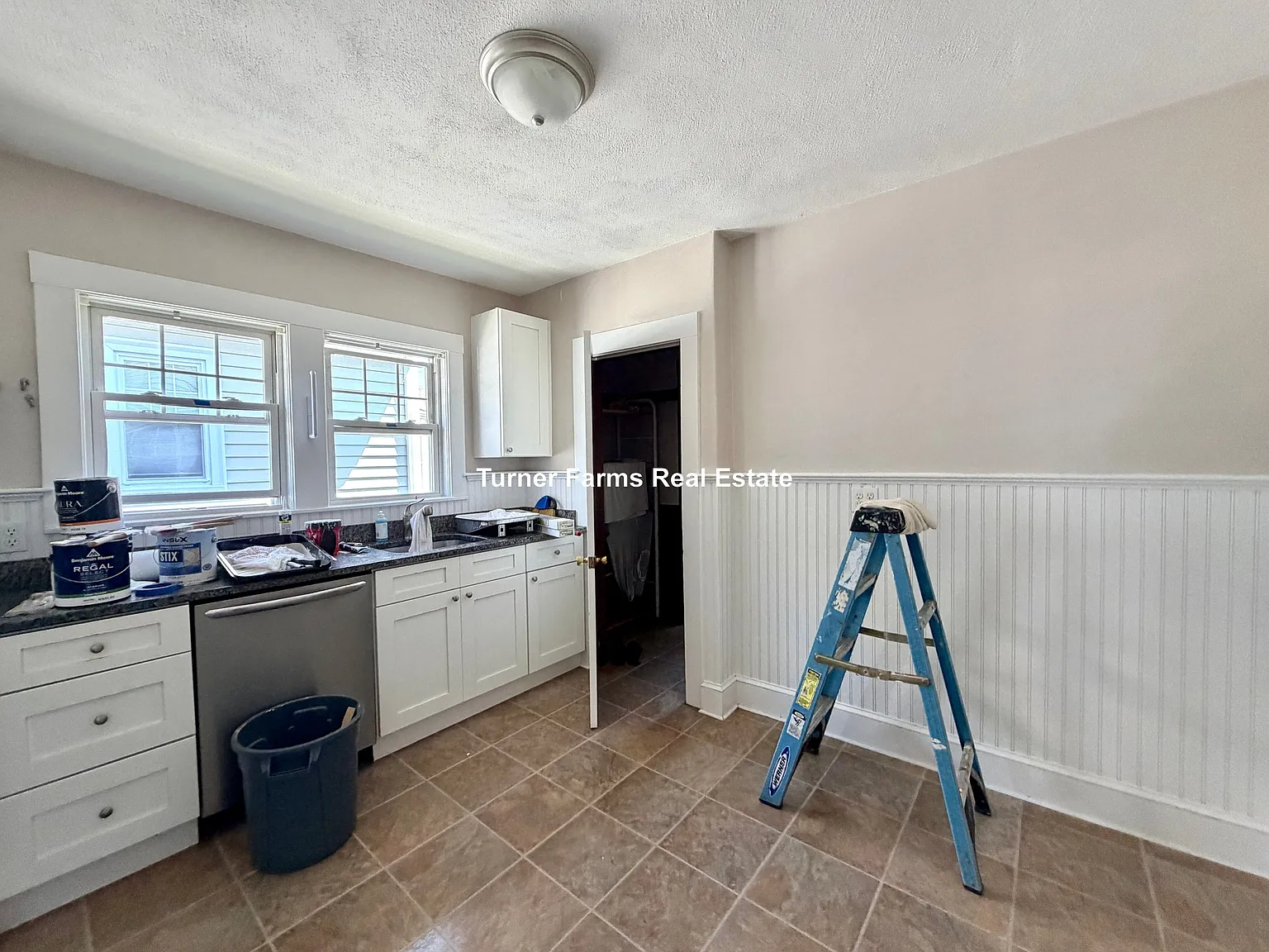3 bed, 9999 sqft, $3,250 — Photo 2