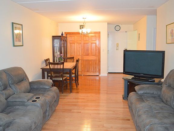 4th image of 57-45 74th St #310