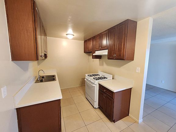 3rd image of 13102 Benton St APT G