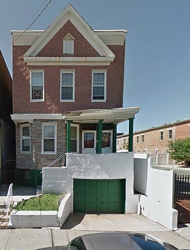 2nd image of 153 Myrtle Ave