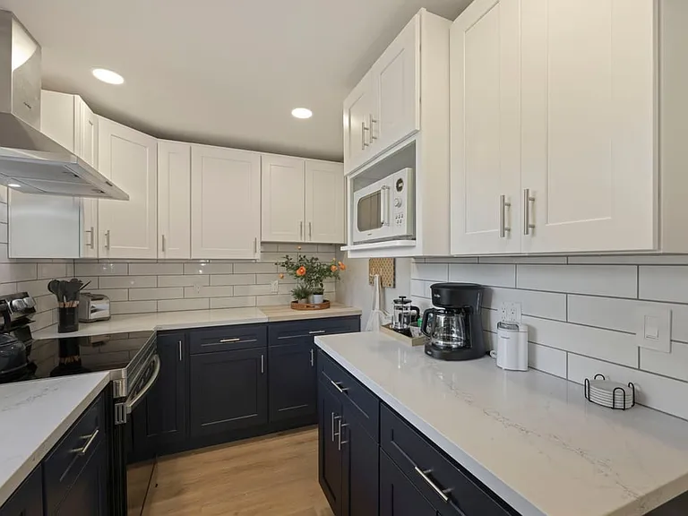 5116 S Brighton St — Photo 18