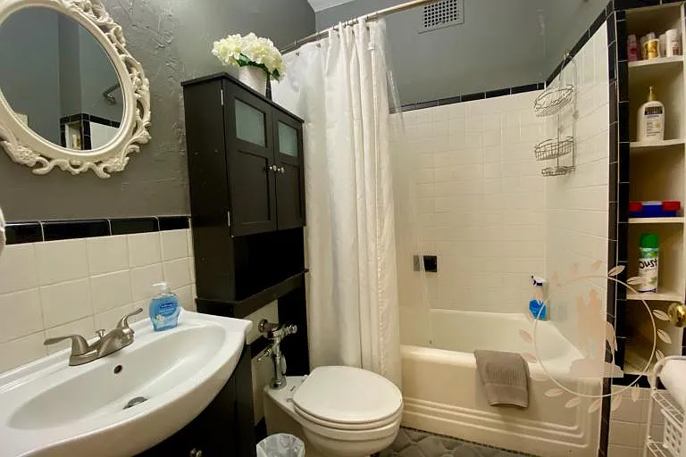 1 E Chase St #608 — Photo 14