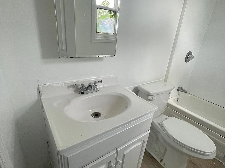 327 Hampshire St #1 — Photo 15