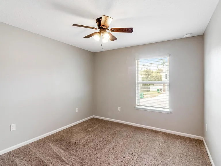 4615 Plover Dr — Photo 12