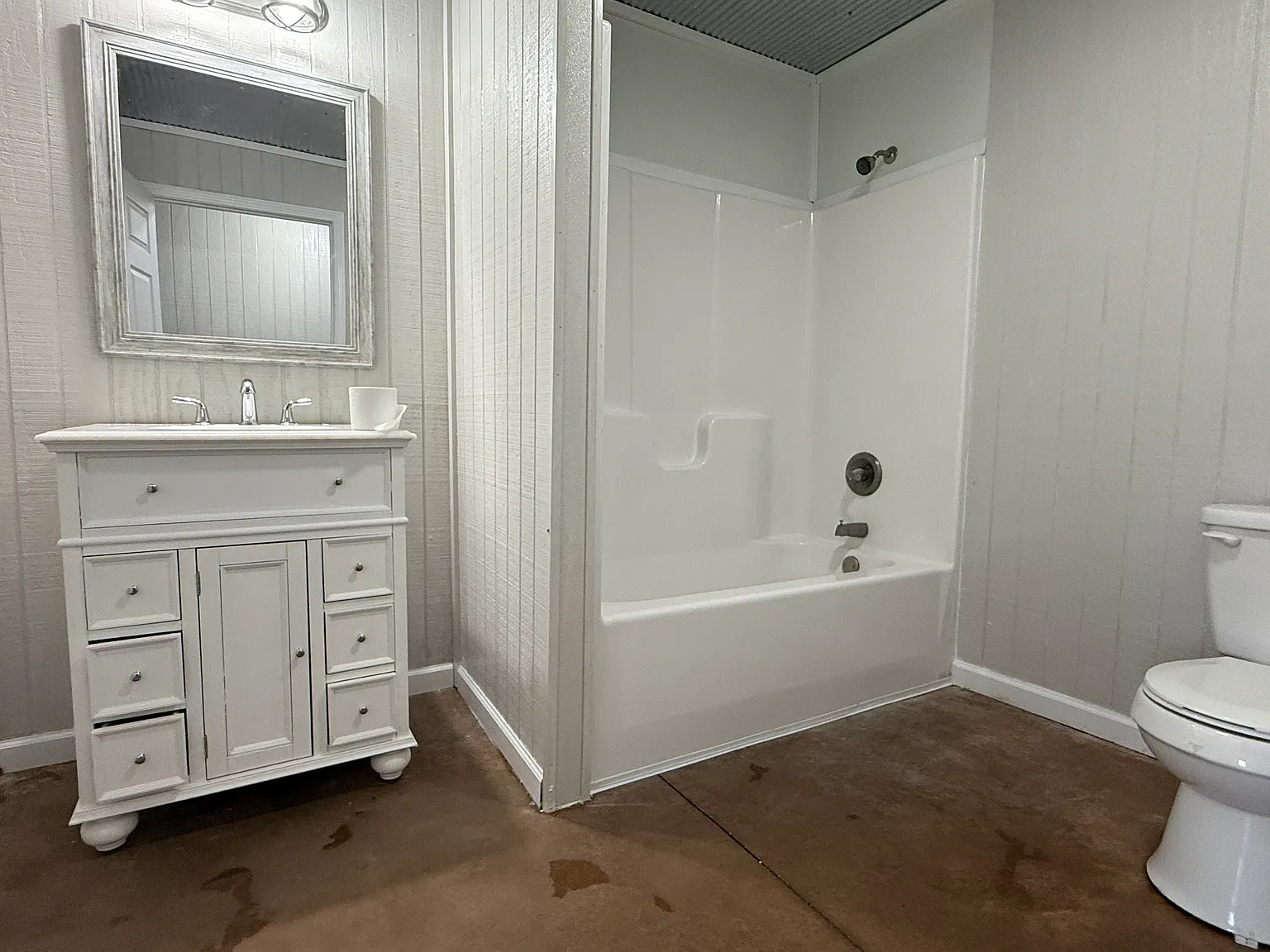 2 bed, 900 sqft, $850 — Photo 1