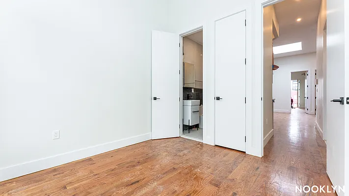 Rented by Nooklyn NYC LLC | media 45