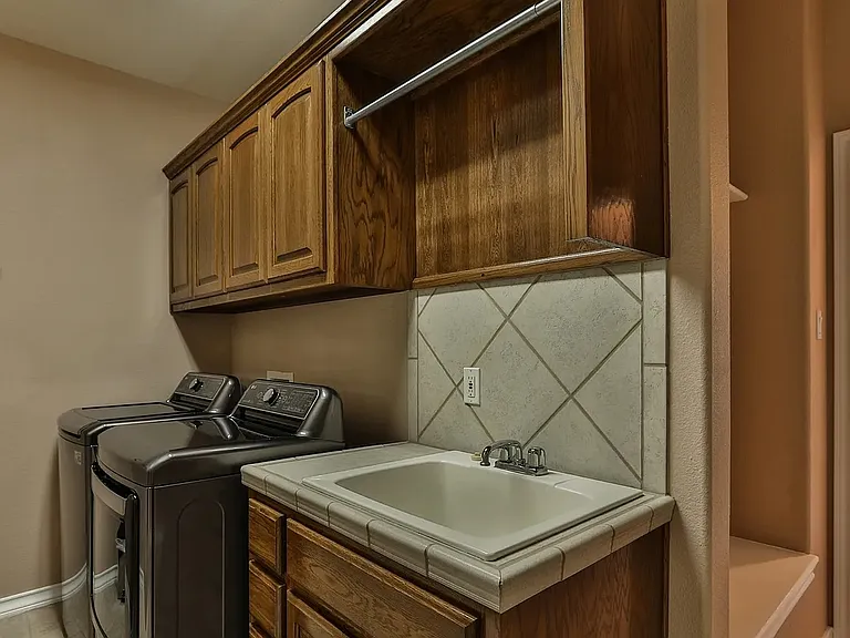 25815 Mount Carillon — Photo 23