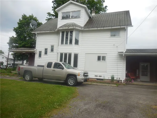 65 Watrous St, Perry, NY 14530