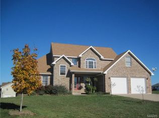 2 Huntingdon Rd, Hannibal, MO 63401