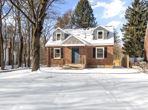 875 Stark Avenue, Niskayuna, NY 12309