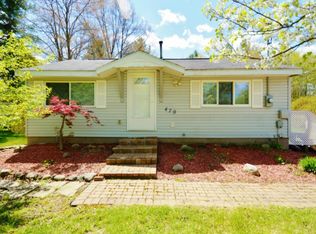 479 W Wackerly Rd, Sanford, MI 48657