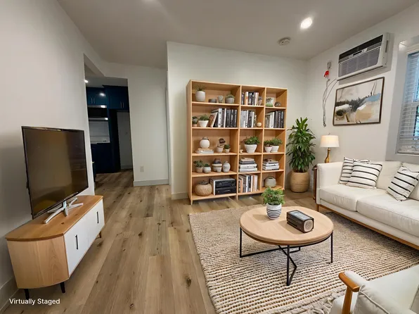 00-58 Argonne Ave #8, Long Beach, CA 90803