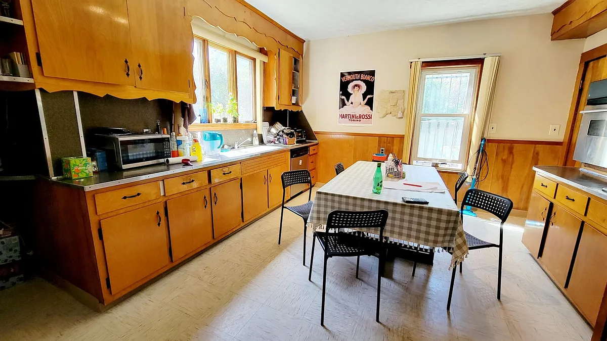 Building Photo - 70 Ossipee Rd #1