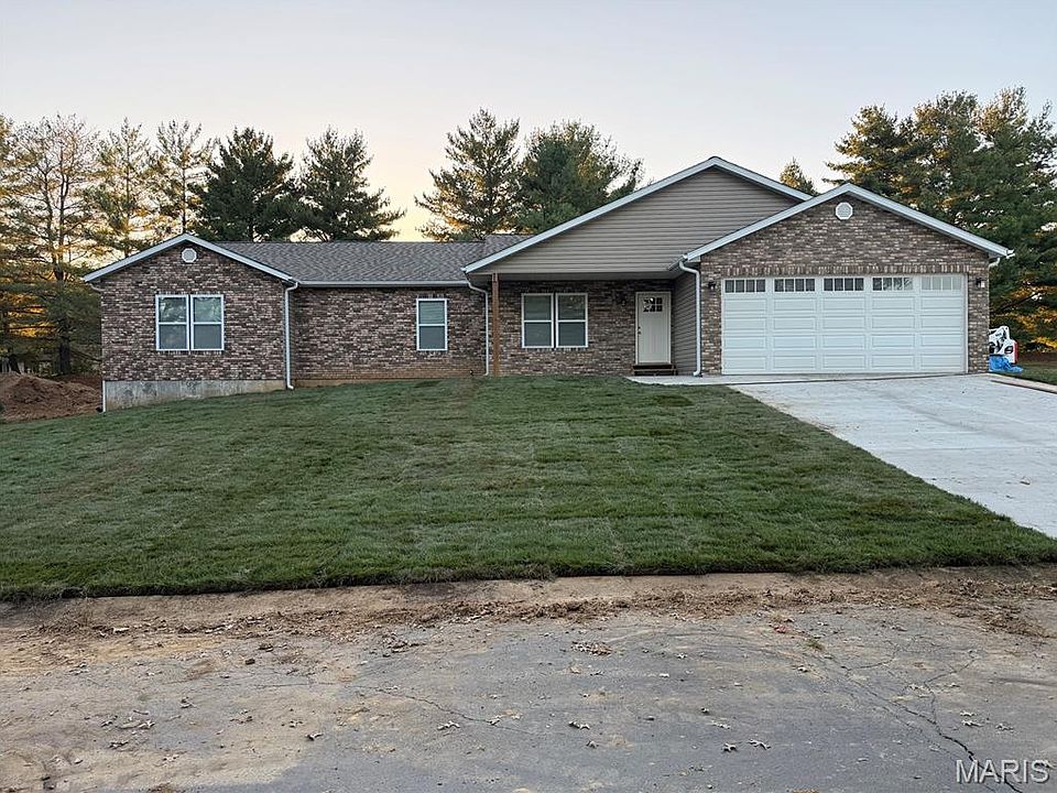 1st image of 1005 Deerfield Cir