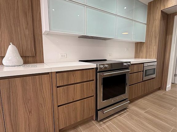 2nd image of 20191 E Country Club Dr APT 504