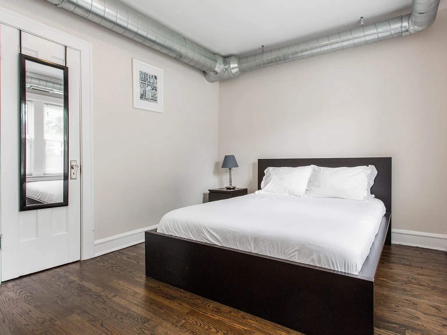 2 bed, 900 sqft, $1,845 — Photo 3