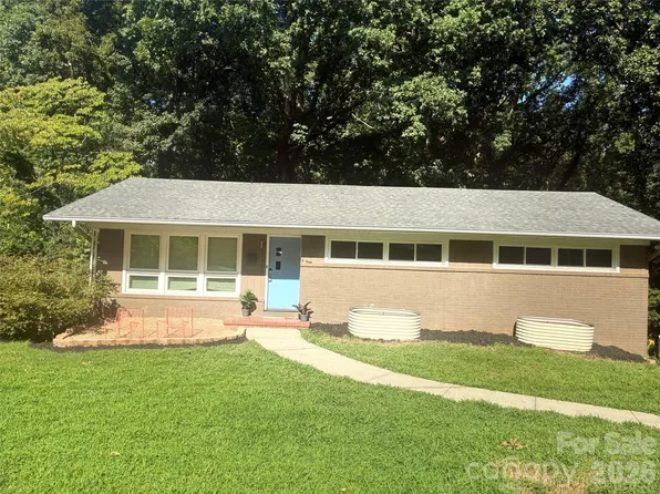 6240 Candlewood Dr, Charlotte, NC 28210