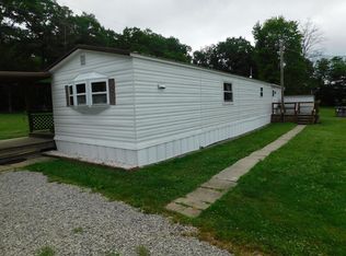 812 Meadow Church Rd, Cranberry, PA 16319