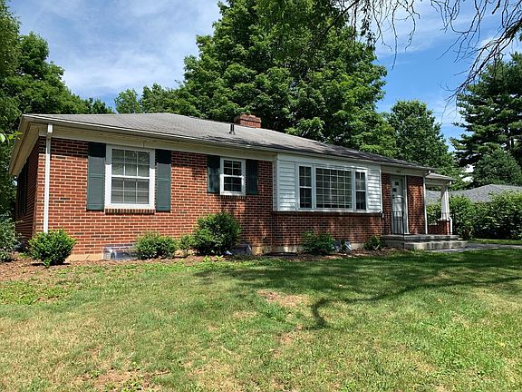 3rd image of 905 Allendale Ct