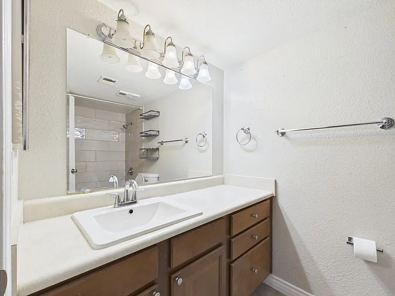 3420 W Danbury Dr #C203 — Photo 8