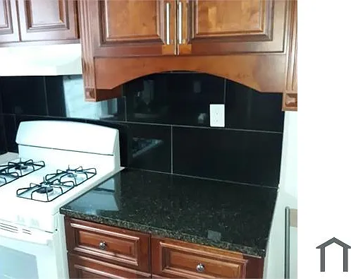 1543 Leland Ave — Photo 2
